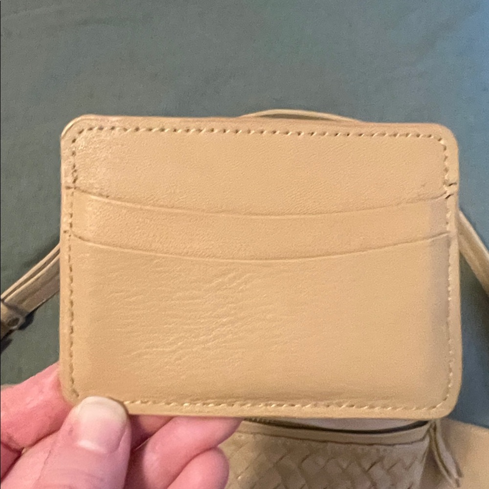 Mandrn Remy & card case in Sand - Picture 3 of 5